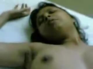Indisch tiener- godin neuken met haar oomje in hotel kamer