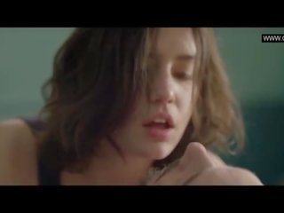 Adele Exarchopoulos - Topless sex Scenes - Eperdument (2016)