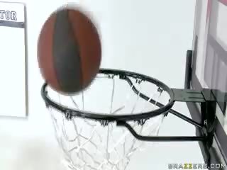 Basket slut