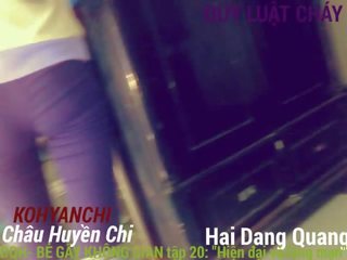 في سن المراهقة فتاة pham vu linh ngoc خجول التبول hai dang quang مدرسة chau huyen chi مرافقة